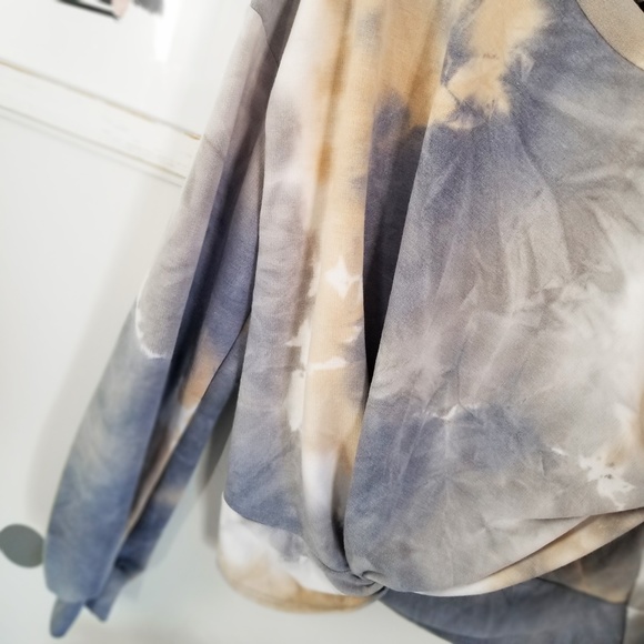 🅱️Last1️⃣Skye Cloud Wash Tie Dye Front Twist Top - Picture 8 of 8